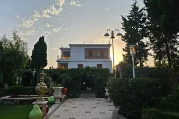 Günlük Kirayə Bağ Evi şüvəlanda 