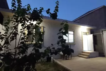 Satılır Həyət Evi Bakıda 