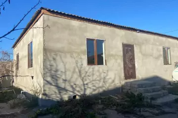 Satılır Həyət Evi Bakıda 