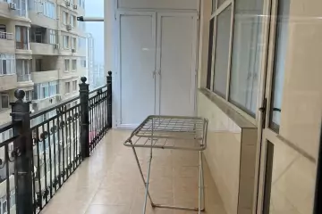 Satılır Yeni Tikili Elmler Akademiyasıda