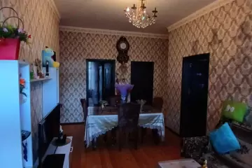 Satılır Həyət Evi Bakıda