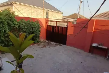 Satılır Həyət Evi Bakıda