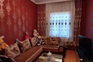 Satılır Həyət Evi Bakıda