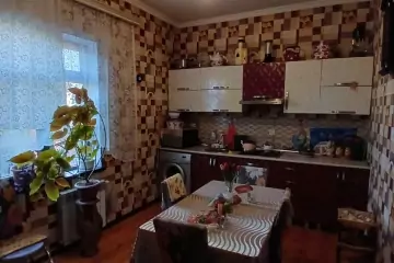 Satılır Həyət Evi Bakıda