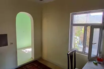 Satılır Həyət Evi Buzovnada