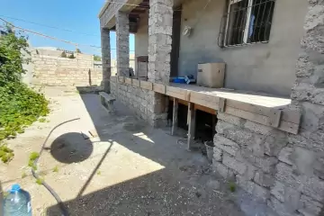 Satılır Həyət Evi Savalan Qəsəbəsida 