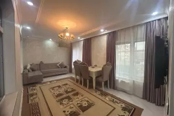 Satılır Köhnə Tikili Bakıxanovda 