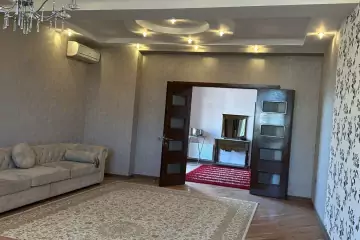 Aylıq Kirayə Villa 8-ci Mikrorayonda 