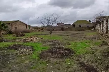 Satılır Torpaq Buzovnada