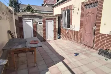 Satılır Həyət Evi Bakıda 