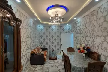 Satılır Həyət Evi Binədə 