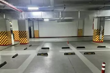 Satılır Qaraj Grand Hayatda
