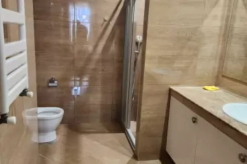 Satılır Yeni Tikili Elmler Akademiyasıda