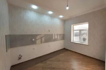 Satılır Həyət Evi Binədə