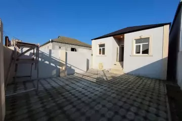 Satılır Həyət Evi Binədə