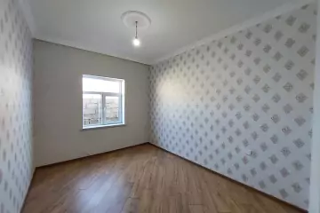 Satılır Həyət Evi Binədə
