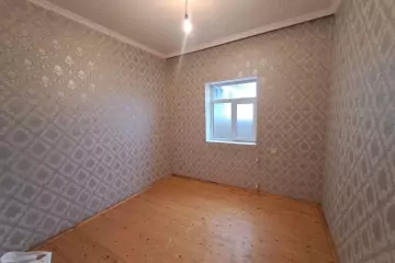 Satılır Həyət Evi Binədə