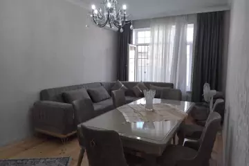 Satılır Həyət Evi Zabrat Qəsəbəsida