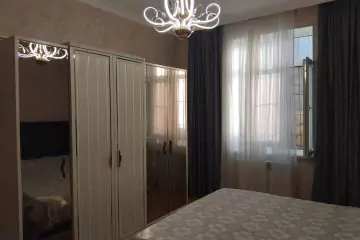 Satılır Həyət Evi Zabrat Qəsəbəsida