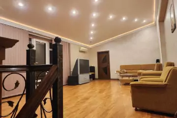 Satılır Yeni Tikili Nərimanov Parkı