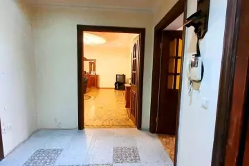 Satılır Köhnə Tikili Elmler Akademiyasıda