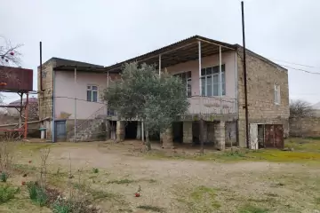 Satılır Həyət Evi Maştağada 