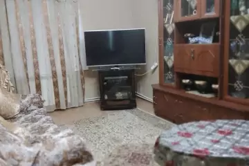 Satılır Köhnə Tikili Bakıxanovda