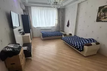 Satılır Yeni Tikili Elmler Akademiyasıda