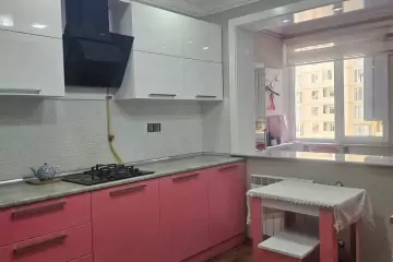 Satılır Yeni Tikili 1-ci Mikrorayonda