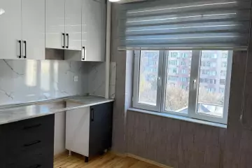 Satılır Köhnə Tikili Ukraniya Dairəsida