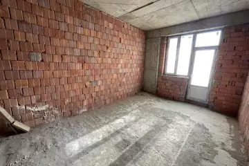 Satılır Yeni Tikili Elmler Akademiyasıda