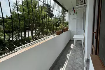 Satılır Köhnə Tikili Bakı Kinoteatrıda