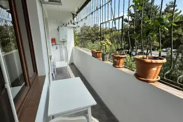 Satılır Köhnə Tikili Bakı Kinoteatrıda