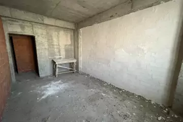 Satılır Yeni Tikili Elmler Akademiyasıda