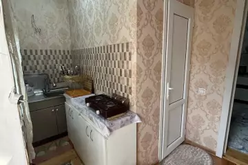 Satılır Həyət Evi Bakıda