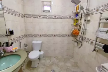 Satılır Həyət Evi Zabrat Qəsəbəsida