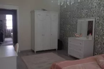 Satılır Həyət Evi Yasamalda
