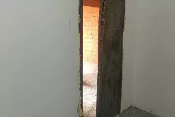 Satılır Yeni Tikili Ukraniya Dairəsida