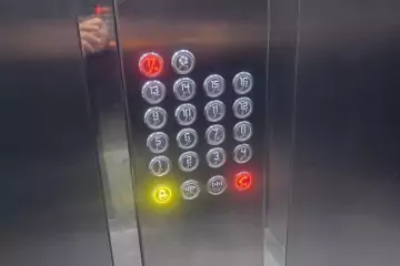 Satılır Yeni Tikili Ukraniya Dairəsida
