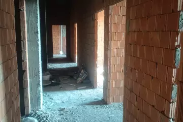 Satılır Yeni Tikili Ukraniya Dairəsida