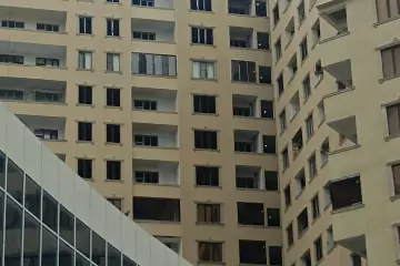 Satılır Yeni Tikili Ukraniya Dairəsida