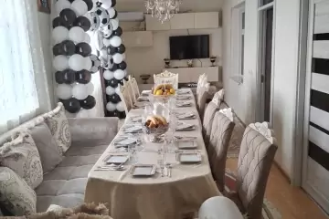 Satılır Həyət Evi Venesiya şadlıq Sarayıda