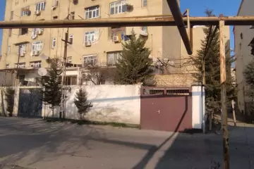 Satılır Köhnə Tikili Bakıxanovda