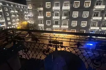 Günlük Kirayə Köhnə Tikili Sahil Bağıda
