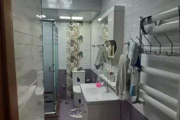 Satılır Yeni Tikili Bakı Kinoteatrıda