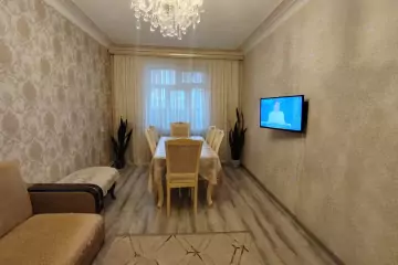 Satılır Köhnə Tikili 10-cu Mikrorayonda