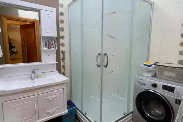 Satılır Yeni Tikili Ukraniya Dairəsida