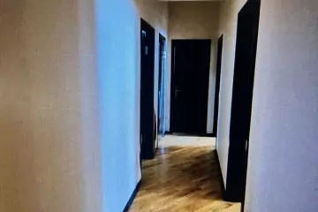 Satılır Yeni Tikili 1-ci Mikrorayonda