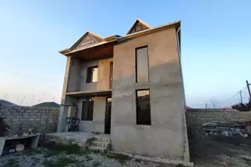 Satılır Həyət Evi Savalan Qəsəbəsida 