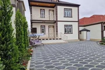 Satılır Həyət Evi Sabunçu Qəsəbəsida 